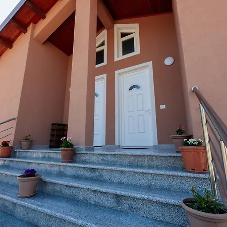 Koman_lakeview_apartments Apartman Shkodra